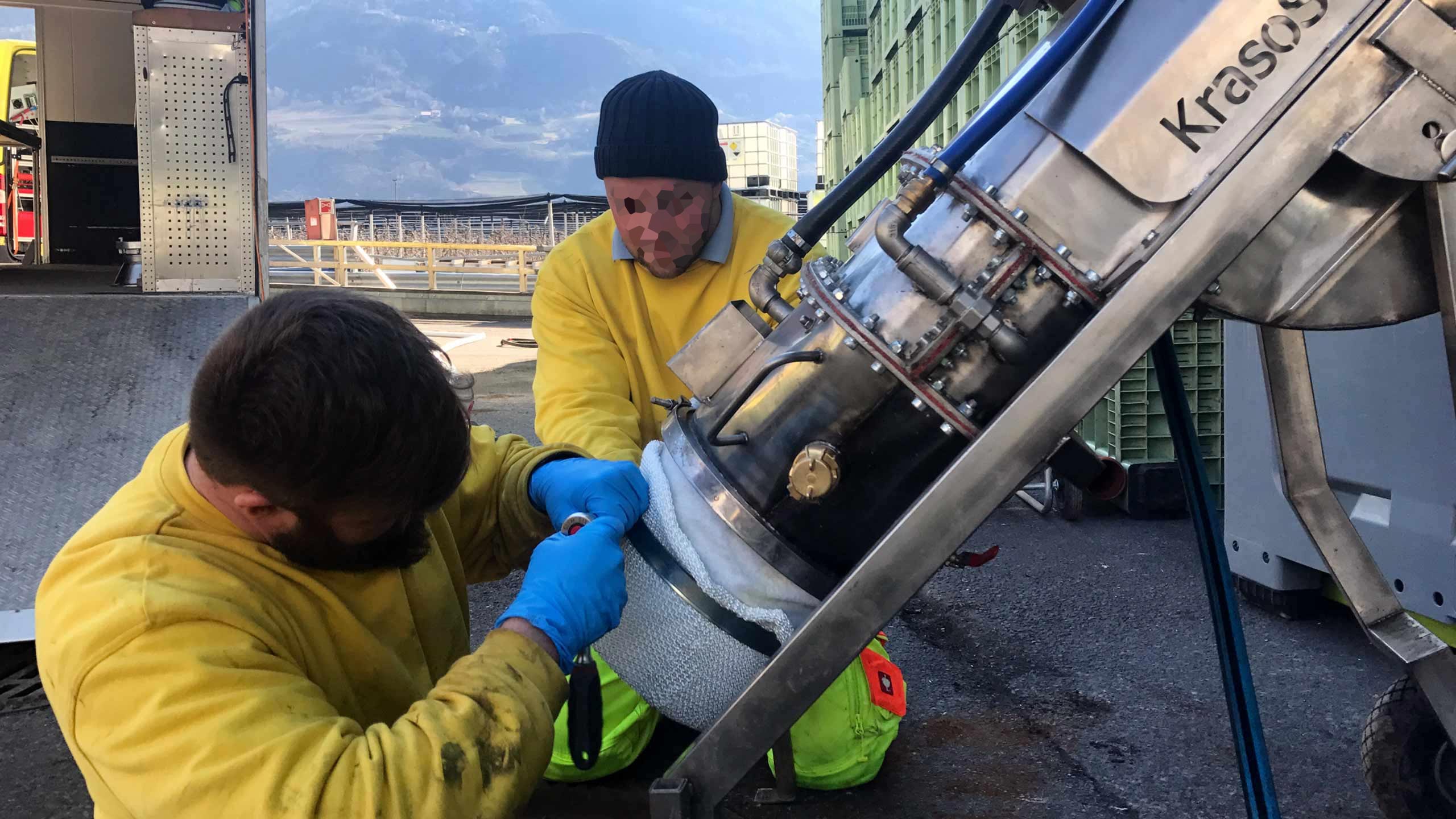 Rohr und Kanalreinigung - Verstopfungen und Blockaden entfernen